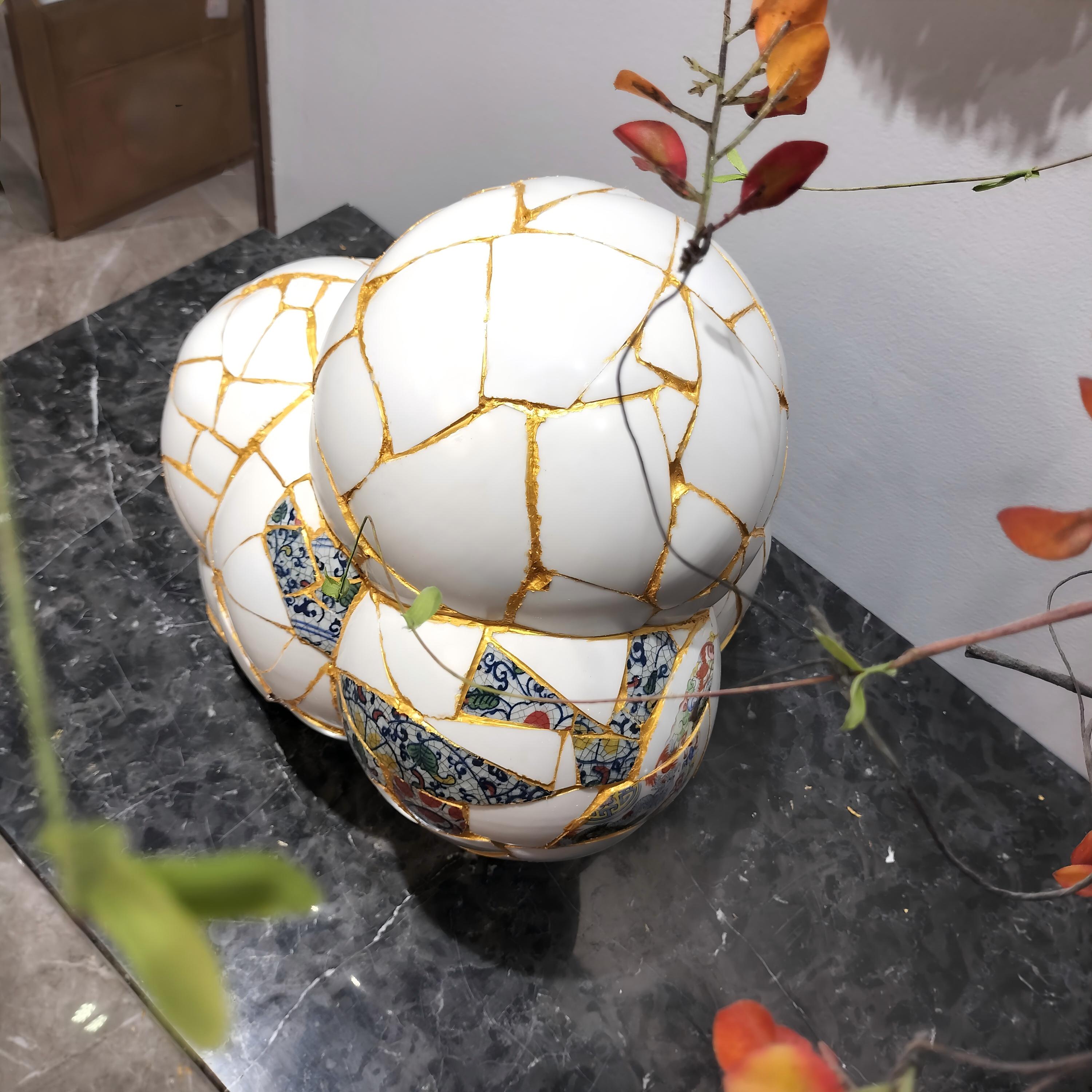 hand-gilded-blue-and-white-porcelain-shard-top-view.jpg