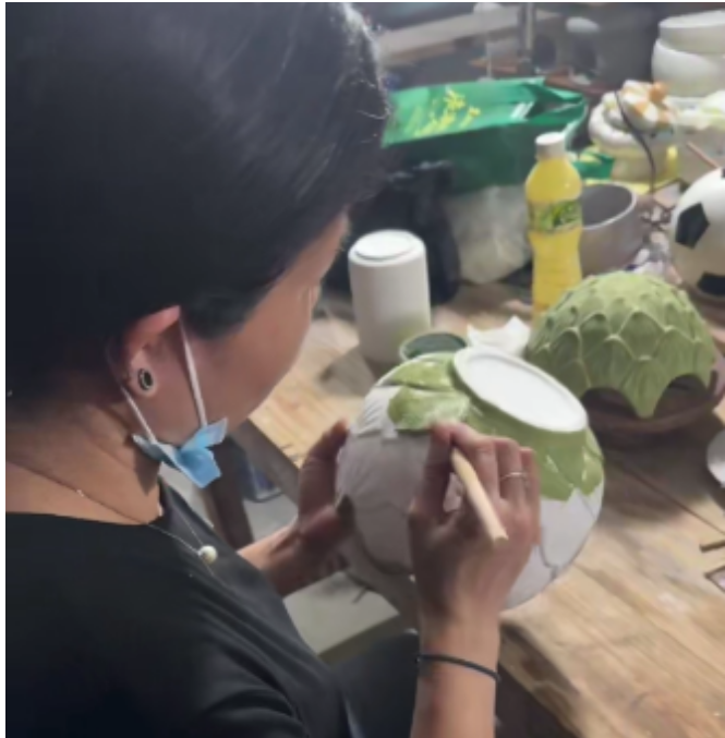 hand-painting-ceramic-artichoke-glaze-process.jpg