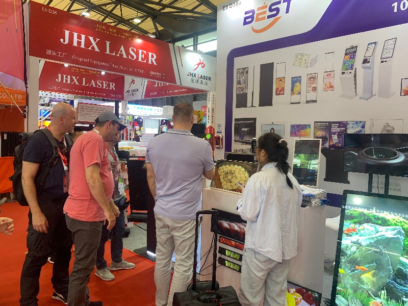 Success at Shanghai Smart Display Expo 2025: Innovations in Digital Signage Draw Global Attention