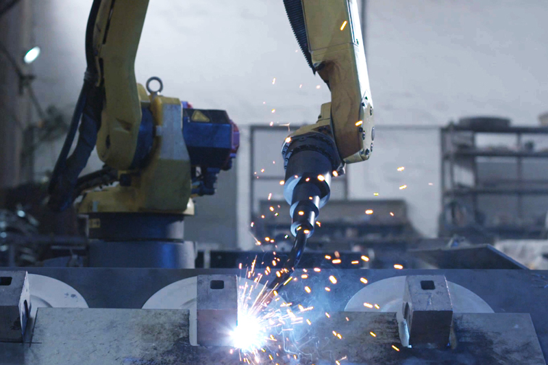 Automatic-welding-machine