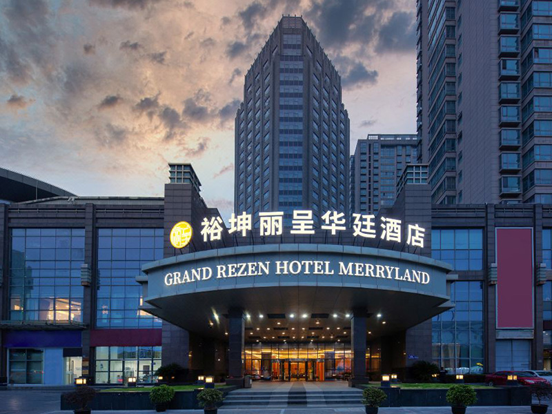 Grand Hôtel Rezen Merryland