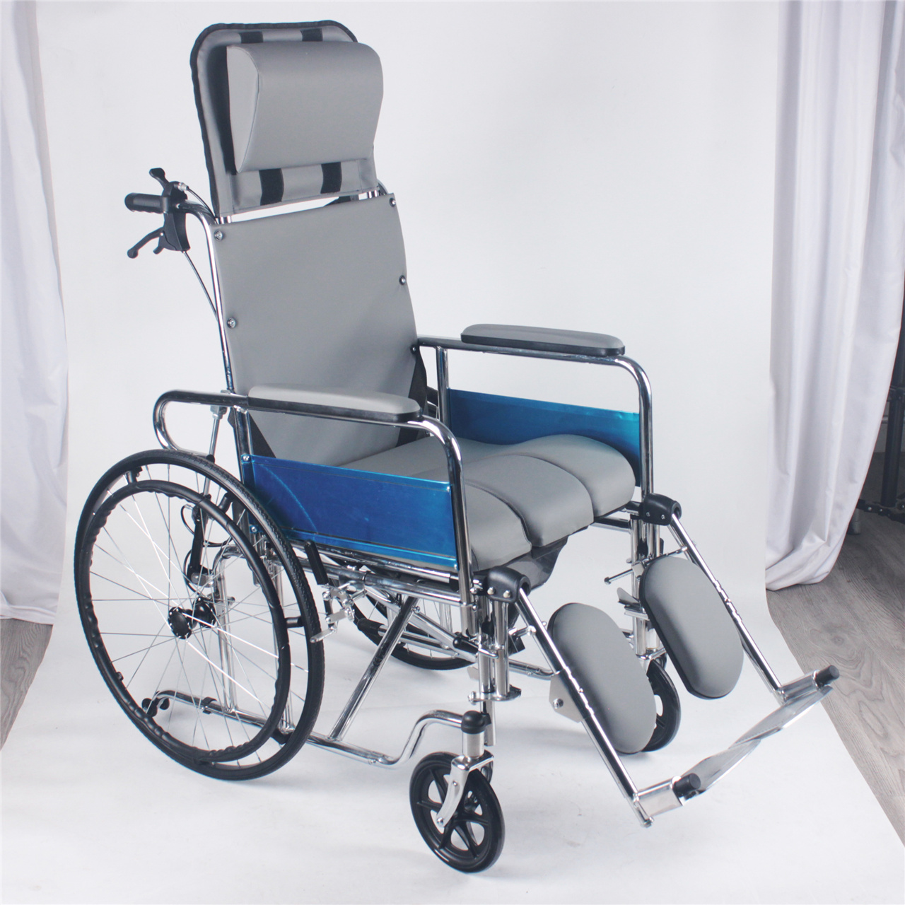 Comfortable Ergonomics High-backrest Commode Steel Wheelchair for elder people (2).jpg