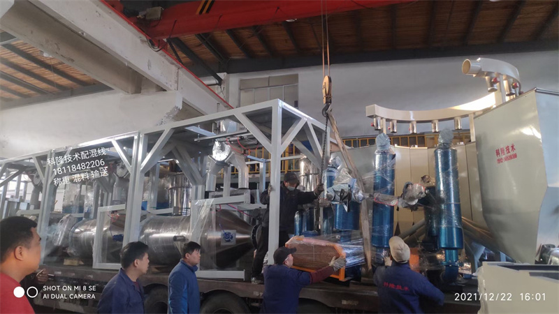 Truck Loading13
