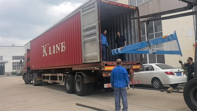 Truck Loading26