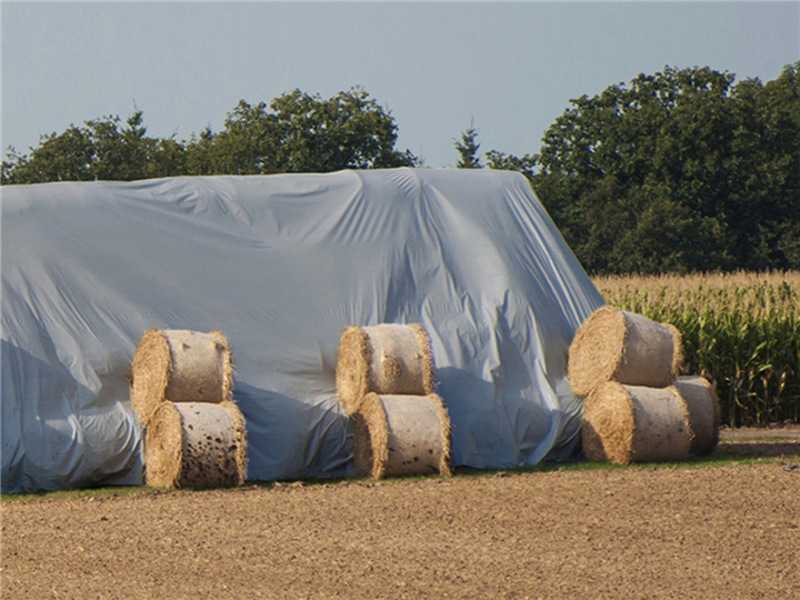 3-Grass land tarpaulin cover