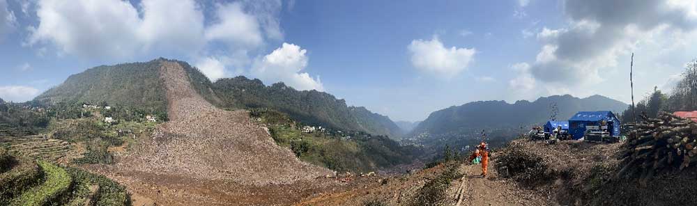 1.Monitoring-at-the-landslide-rescue-site-in-Junlian,-Yibin,-Sichuan2.jpg