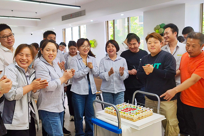 Employee-Birthday-Party-(1)