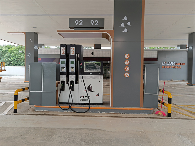 Installation de la station-service Dalu Petroleum (18)