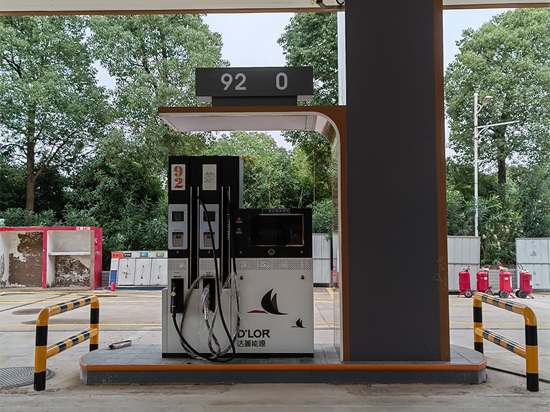 Installation de la station-service Dalu Petroleum (19)
