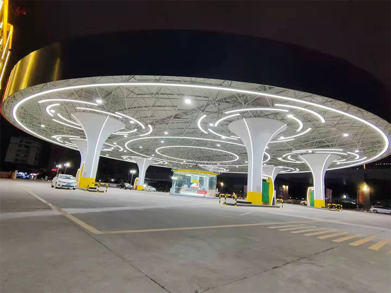 Installation de la station-service Gaosheng Petroleum (1)