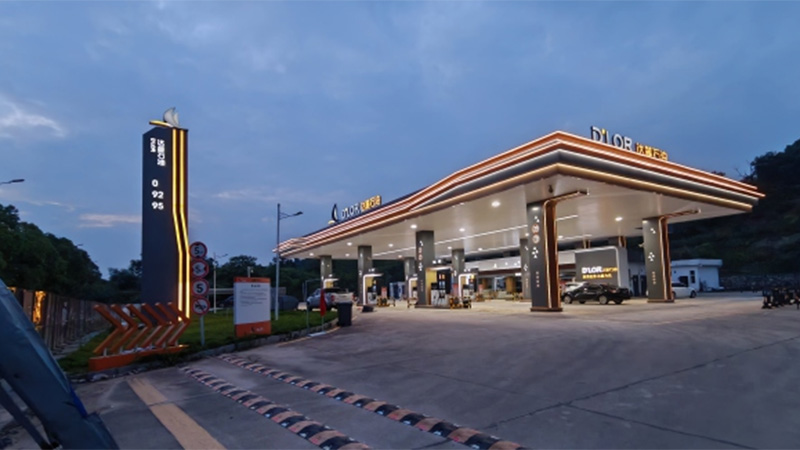 Gasolinera de petróleo de Dalu (2)