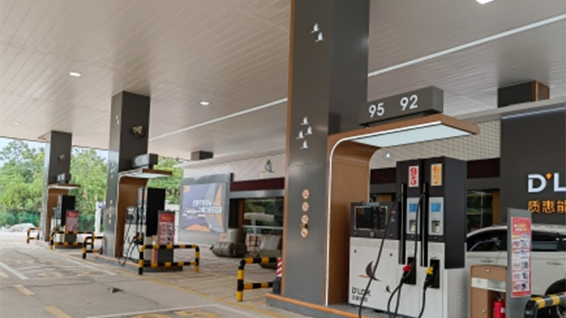 Gasolinera de petróleo de Dalu (3)