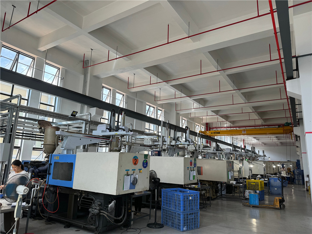 injection molding machine