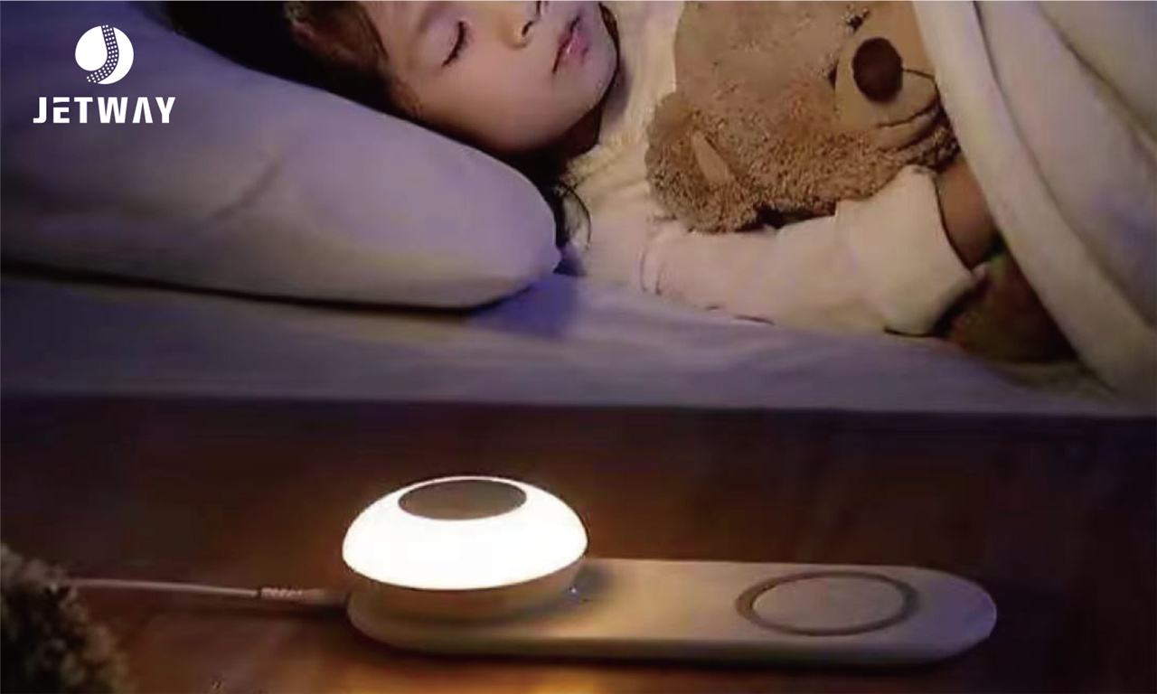 Reduce baby night wakings with light control
