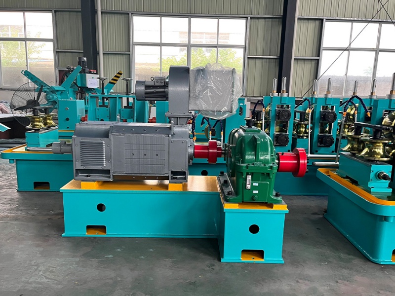 Core Difference Between Galvanized Pipes and Ordinary Steel Pipes (Black Pipes).jpg