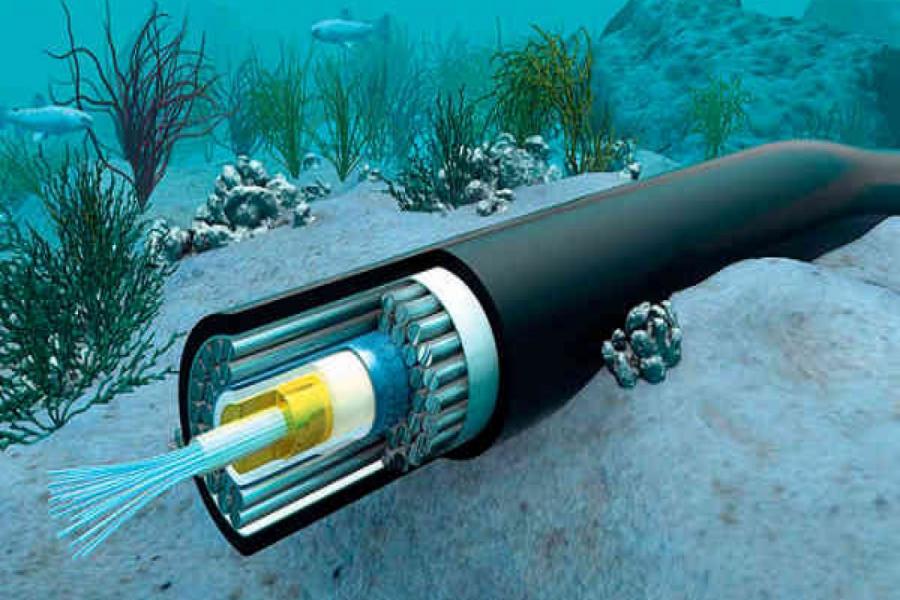 ¿Cómo resisten los cables ópticos submarinos la corrosión del agua de mar?