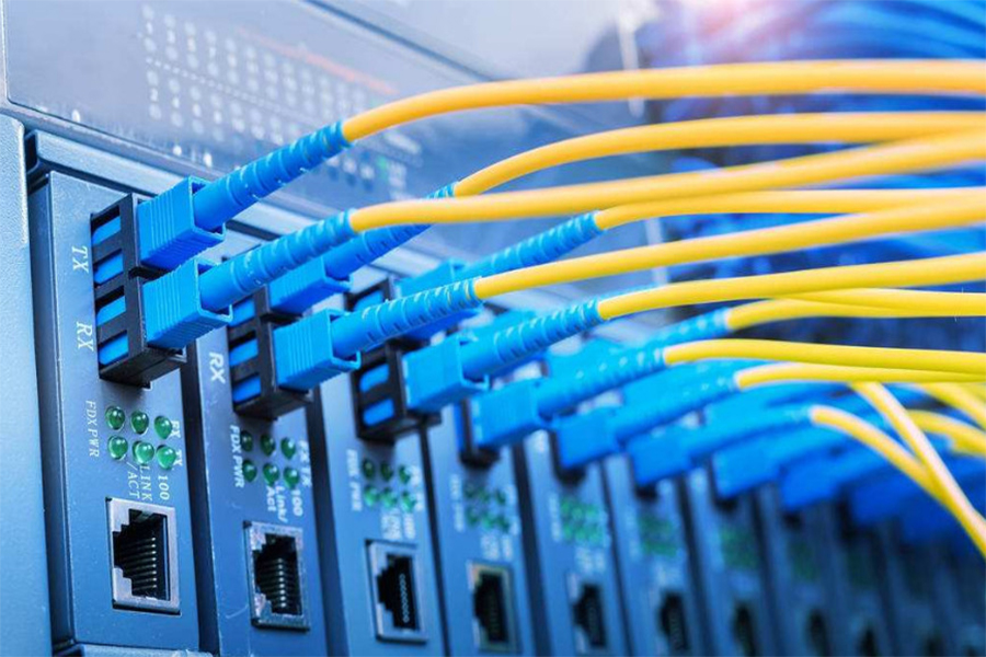 Cable de conexión vs. cable Ethernet: ¿Cuáles son las diferencias y cuándo ut...