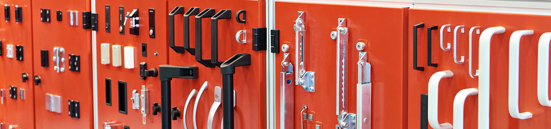 Cam Lock: Compact & Versatile Security for Industrial Applications