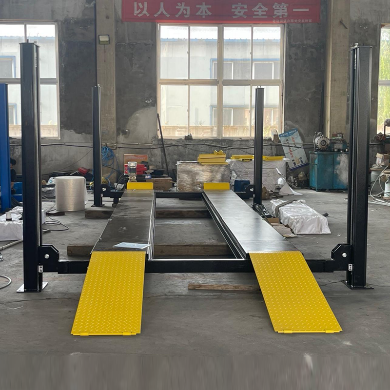 Heavy-Duty Four Post Car Lift for Professional Garages (9)