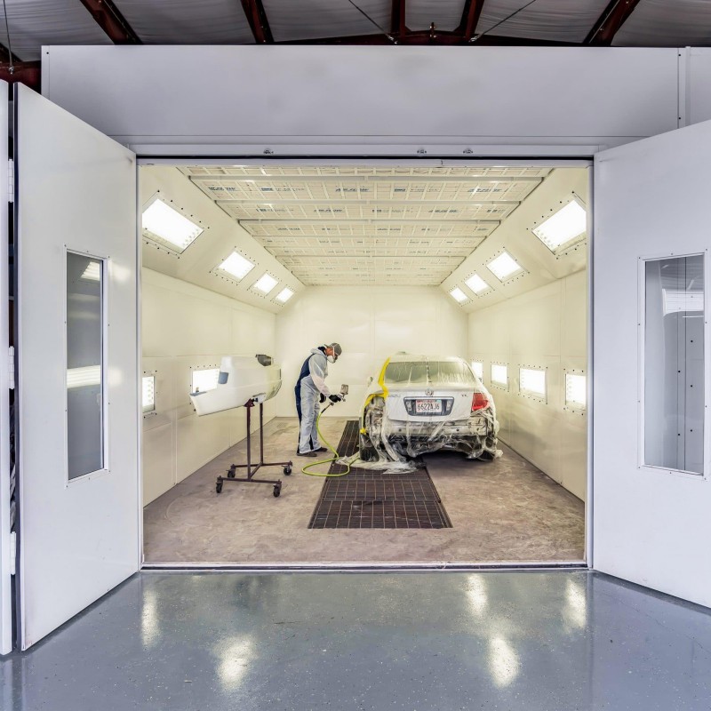 High-Performance Industrial Spray Booth for Precision Coating Applications (11)