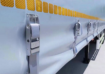 Semirimorchio per trasporto furgone con telone laterale (2)