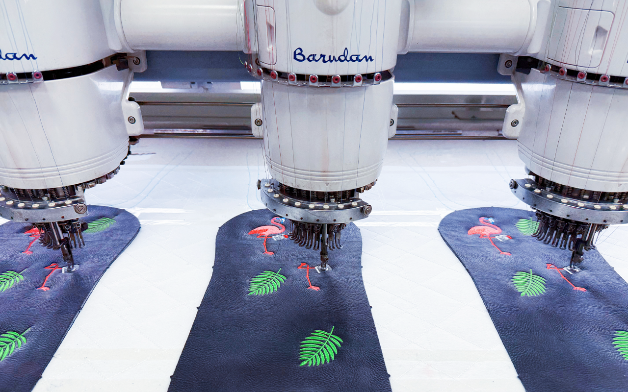 high quality embroidery on custom golf headcovers