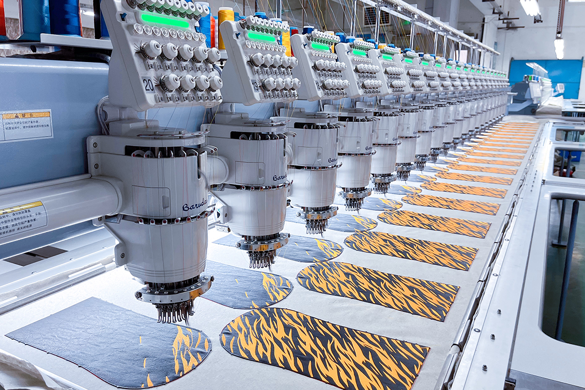 capas de cabeçote de produção de fábrica.webp
