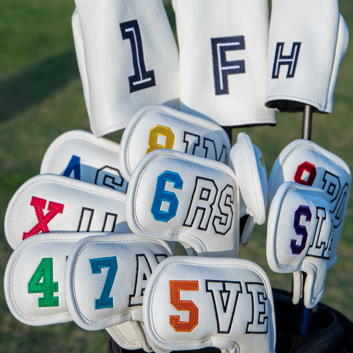 Ensemble de couvre-têtes de fers de golf personnalisés en gros (8)