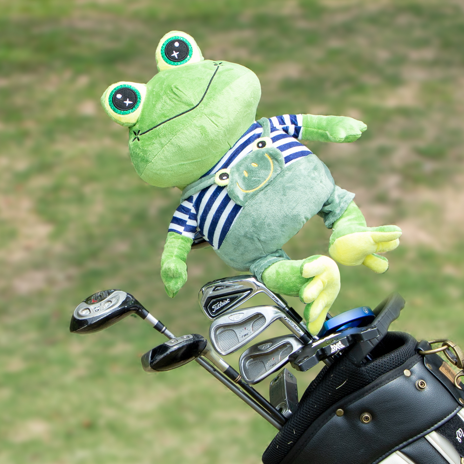 capa de cabeça de taco de golfe de pelúcia com mascote de sapo fofo (10)