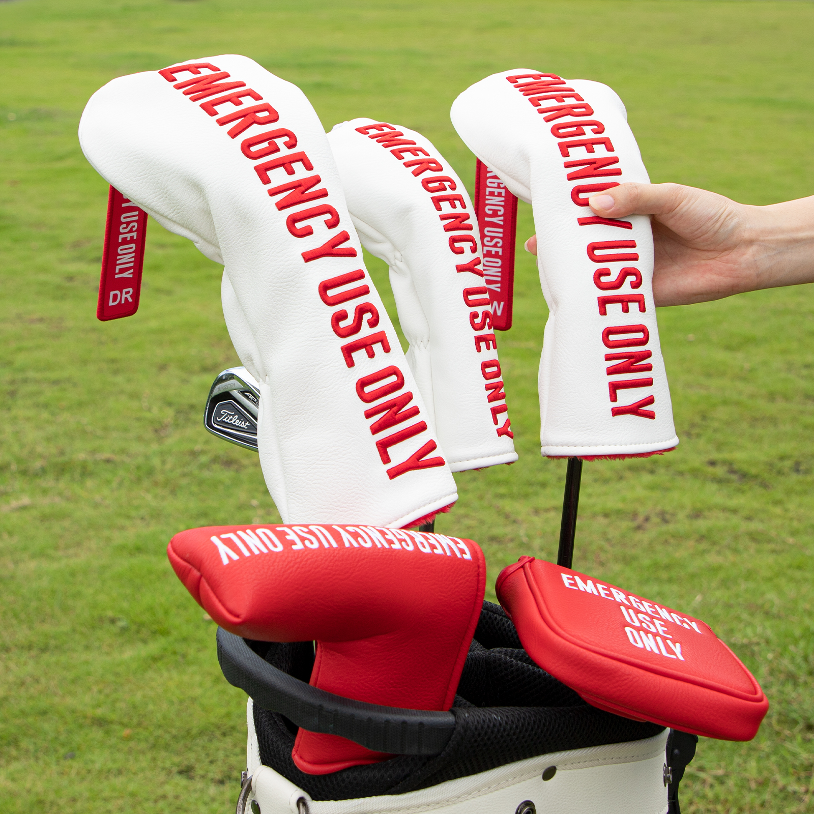 emergency-use-only-golf-headcover-set (6)