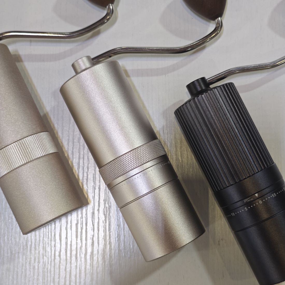 Manual vs. Electric Coffee Grinder: Which One Fits Your Daily Routine?