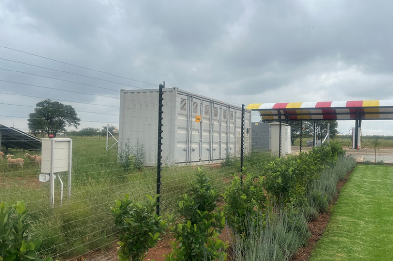 Implementing a Stable and Green Microgrid for Enhanced Community Living in South Africa