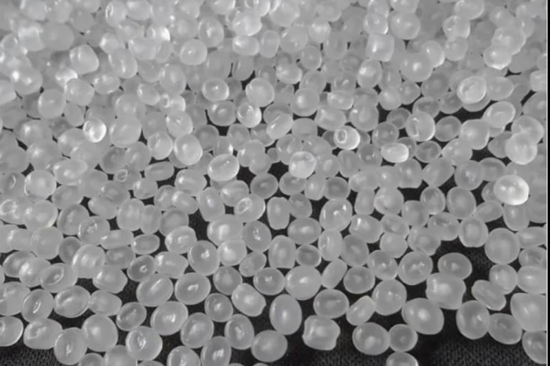 Pioneers eco-conscious storage solutions with high-performance plastic materials