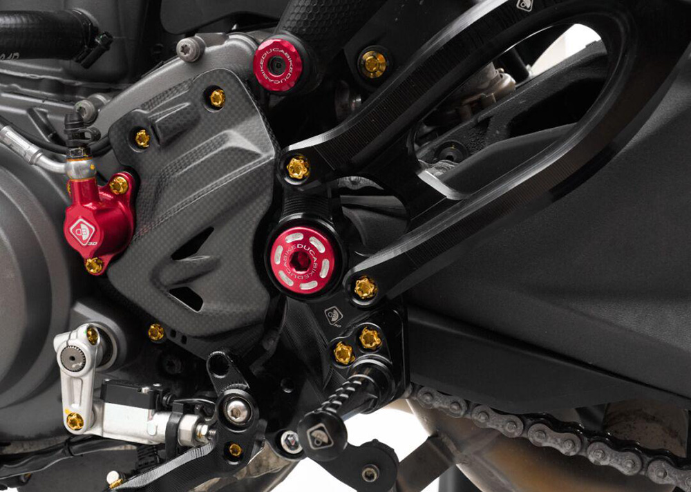 Gr5-boulons-en-titane-pour-moto.jpg
