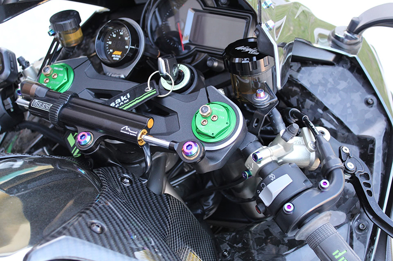 moto-titanium-fixeners-visible-hardware.jpg