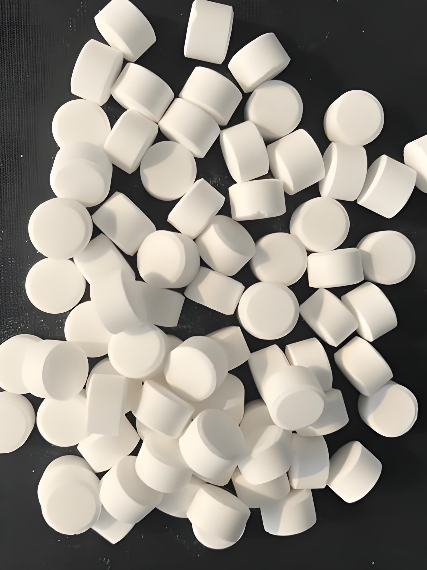 Trichloroisocyanuric Acid (TCCA): Driving Superior Disinfection in Modern Water Treatment