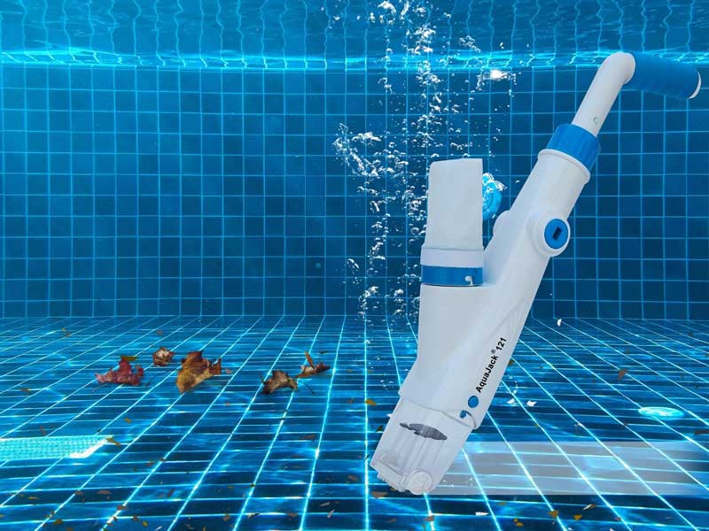 How a Portable Pool Vacuum Captures Both Sand and Leaves with Ease