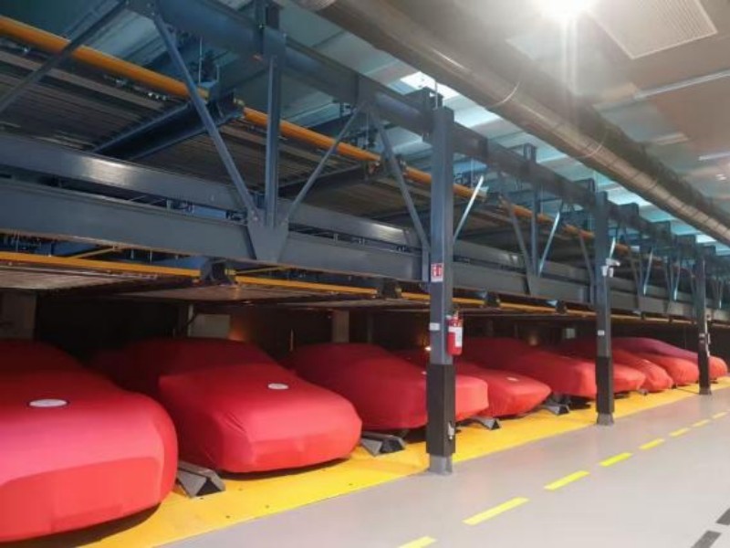 Milan's Como District Luxury Car Facility: Reimagining Space with Premium Mechanical Storage
