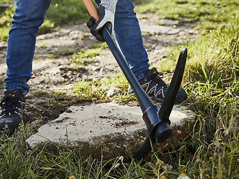 How to choose the right agricultural pickaxe?