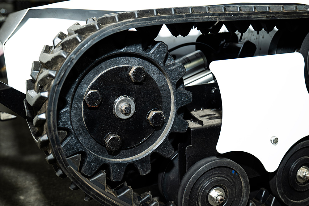 robotic-cordless-grass-mower