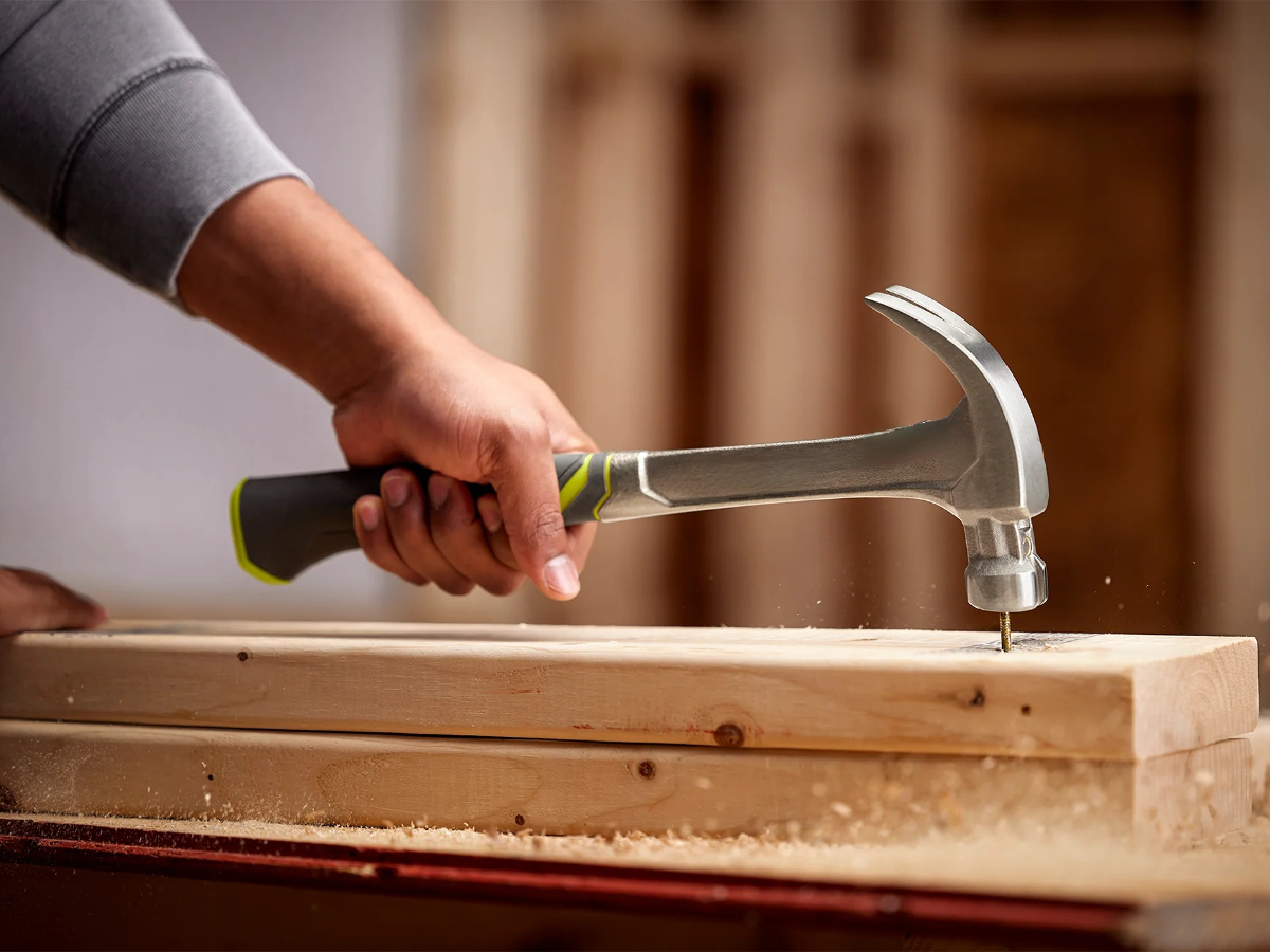 What Kind of Hammer Is Suitable for Daily Home Use?