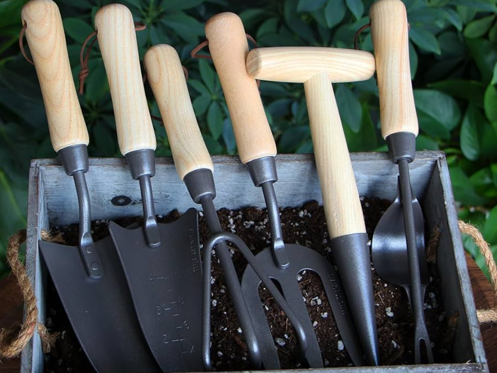 What are the must-have garden tools?