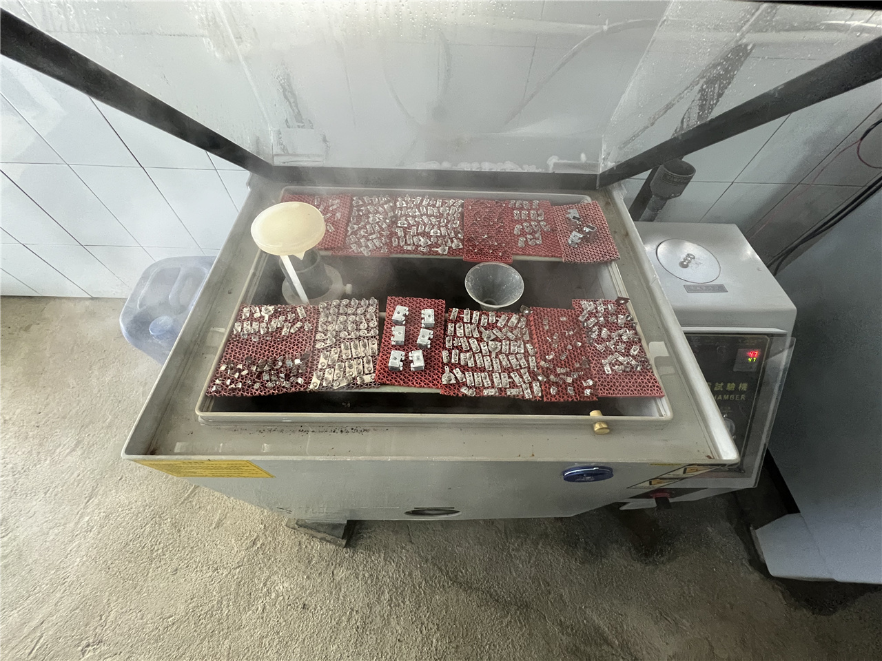 Utilizing our self-developed smart equipment, the bridge riveting process for springs is entirely hands-free