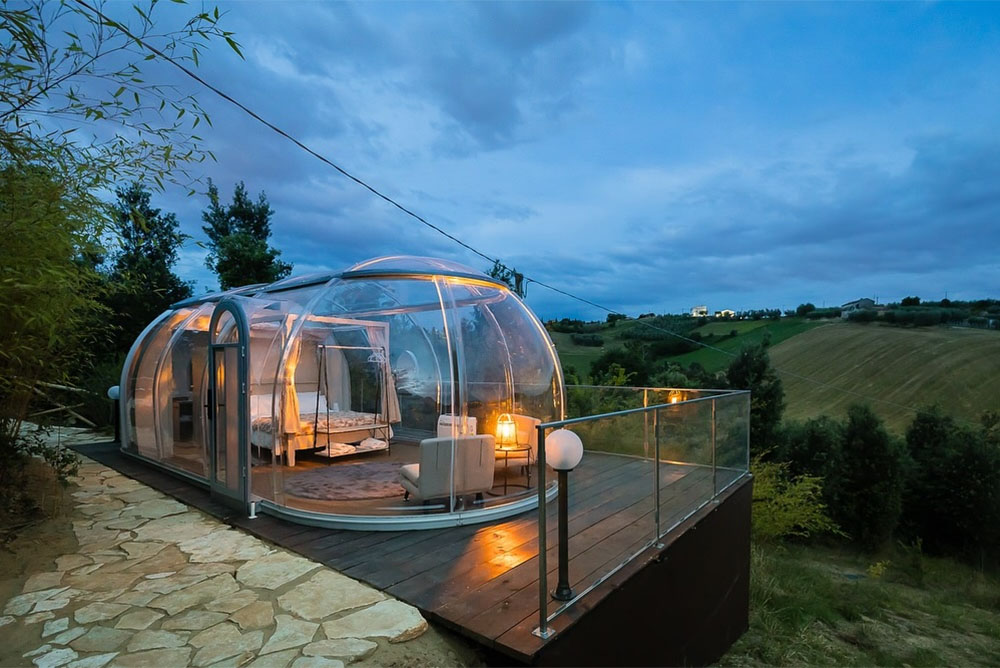 Clear Oval Dome with Polycarbonate Panels Redefining Flexible Outdoor Accommodation in Italy (1)