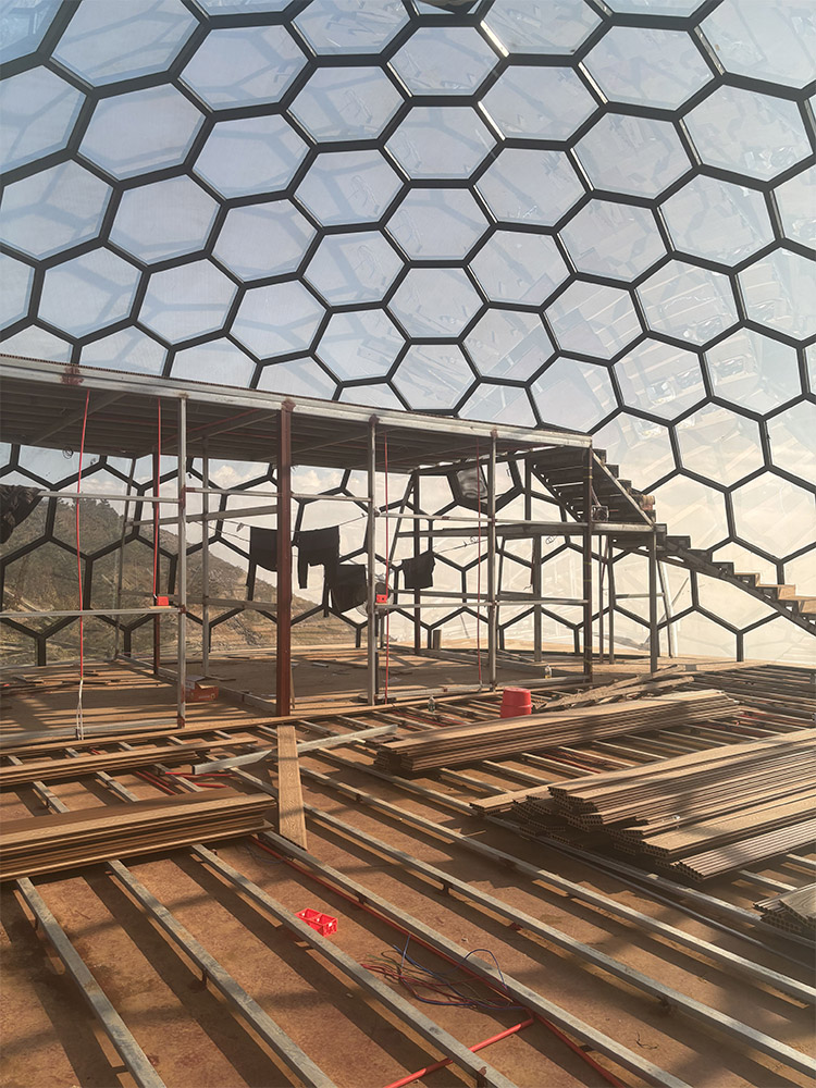 Customized 15-Meter Diameter Brown Glass Starry Sky Room (3)