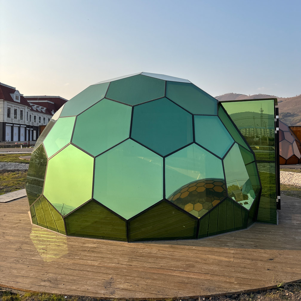 D4.0M Geodesic Hexagonal Glass Dome (1).jpg