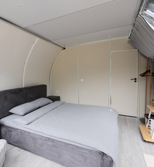 Redefining Outdoor Serenity The Luxury Oval Star Glamping Pod Dome (9)