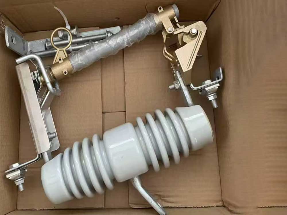 现代避雷器如何阻止浪涌损坏您的设备