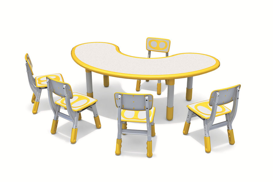 Children Dinning Room Suitable Plastic Moon Shape Kids' Table and Chair