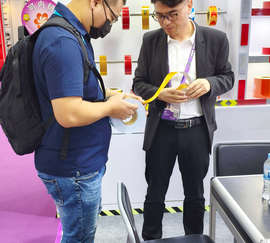 2 Global Synergy Win-Win Cooperation-DM takes the spotlight at Canton Fair Connecting the World with Light